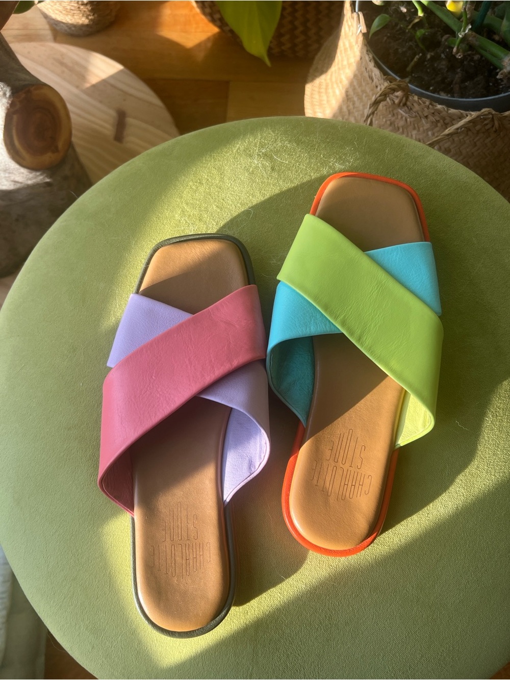 Flat Sandals - Charlotte Stone Kim Cross-over Slide Sandals - Multicolor Size 7